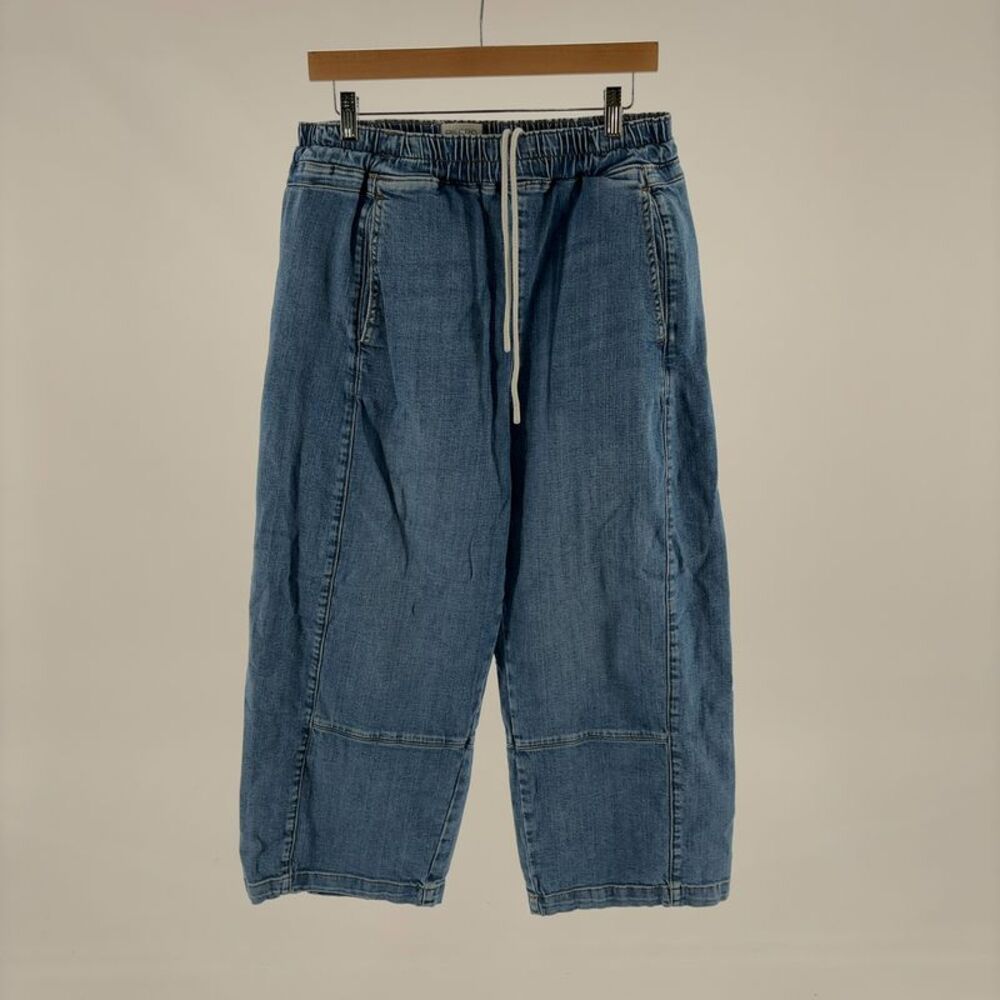 Pilcro Relaxed Pull-On Barrel Jeans